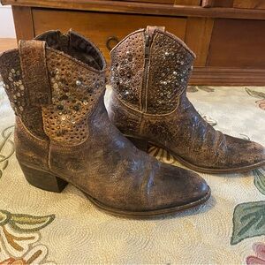 RARE Frye studded ankle boot